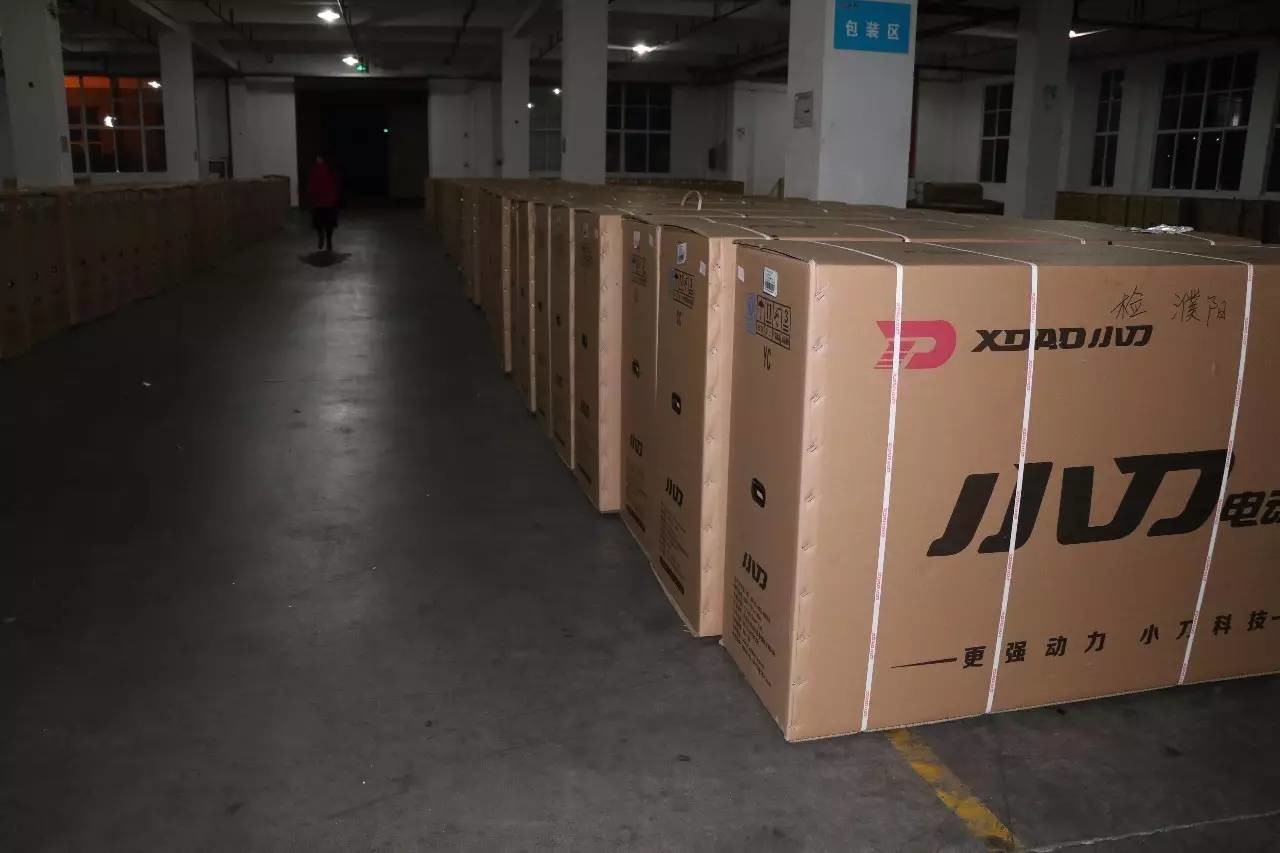 專業(yè)生產(chǎn)PVC護(hù)套、銅排、鋁排、新能源電池銅/鋁軟連接-人禾電子