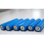 影響三元材料成本價(jià)格的兩大因素碳酸鋰和鈷。